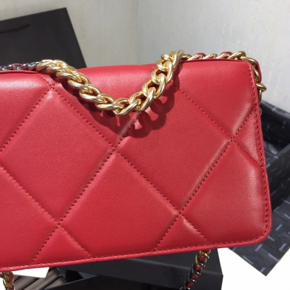 First Bag Ru CHAIN CHANEL WALLET 0805